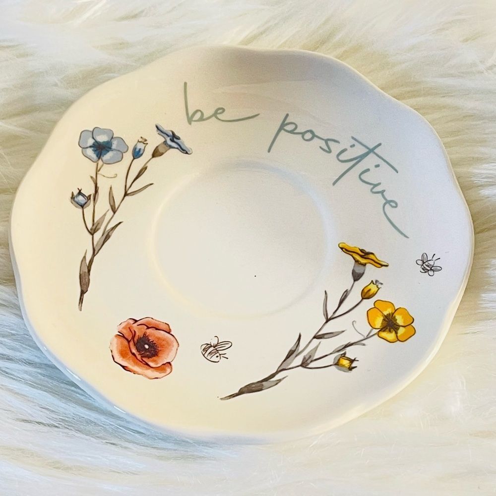 Winnie Pooh Cup & Saucer - Picture 12 of 12